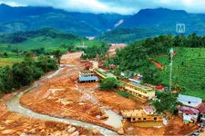 മുണ്ടക്കൈ-ചൂരൽമല ദുരന്തം; 'അവരിപ്പോഴും ഒപ്പമുണ്ടെന്ന് തോന്നും', പ്രിയപ്പെട്ടവർ ഓർക്കുന്നു