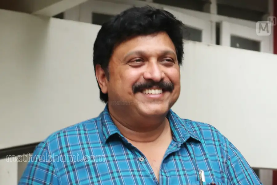 എം.വി.ഡി. തെറിപ്പിക്കുന്നതിന് മുൻപേ സ്വയം മാറ്റാൻ ഗണേഷ്കുമാർ, പേര് തിരുത്താനുള്ള അപേക്ഷ നൽകി