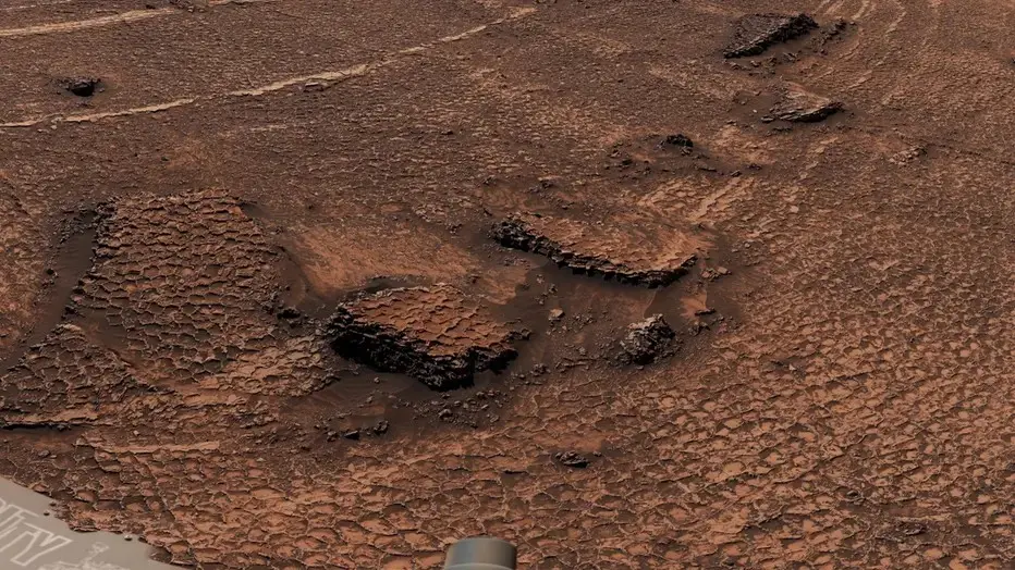 A close-up of the polygon fractures highlights their honeycomb-like textures | Photo credit: NASA/JPL-Caltech/MSSS