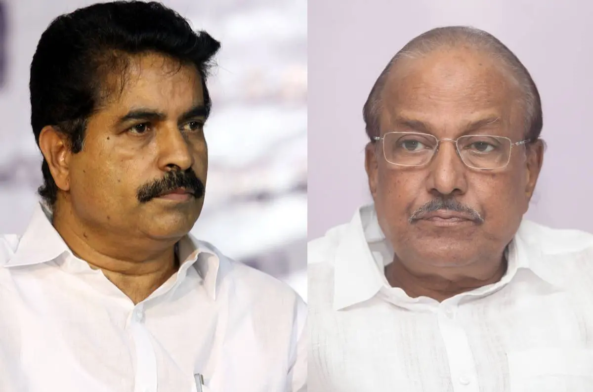 അടൂർ പ്രകാശ്, പി.കെ. കുഞ്ഞാലിക്കുട്ടി | Photo: mathrubhumi