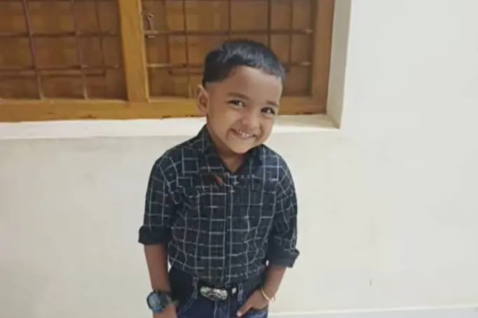 കൊണ്ടോട്ടിയിൽ വീടിന് സമീപത്തെ തോട്ടിൽവീണ് നാലുവയസ്സുകാരന് ദാരുണാന്ത്യം