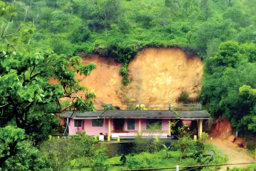 കേൾവി പരിമിതിയിൽ കേട്ടില്ല രക്ഷയുടെ വിളി...പ്രഭാകരൻ നായരെ മരണം വിളിച്ചു