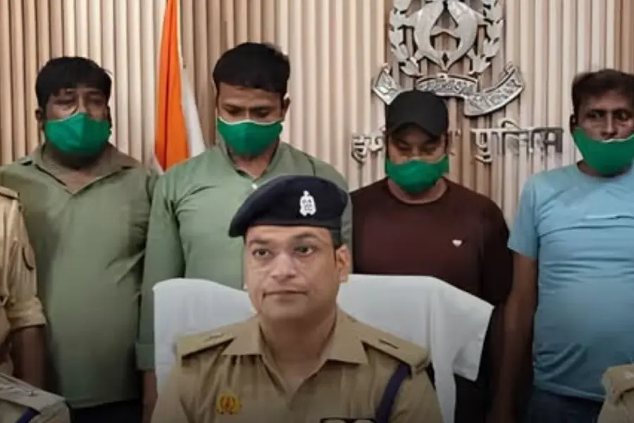 ഇൻഷുറൻസ് തുകയ്ക്കായി ഭാര്യയെ മർദിച്ച് കൊലപ്പെടുത്തി; അപകടമെന്ന് വരുത്താൻ മൃതദേഹത്തിലൂടെ കാർ കയറ്റി