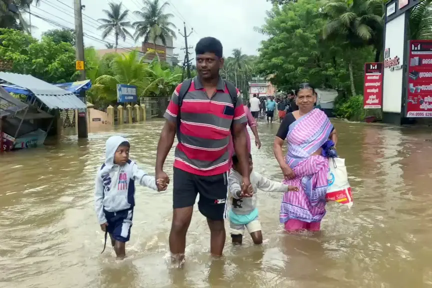 Northern Kerala under heavy rain alert; CM convenes emergency meeting amid landslides