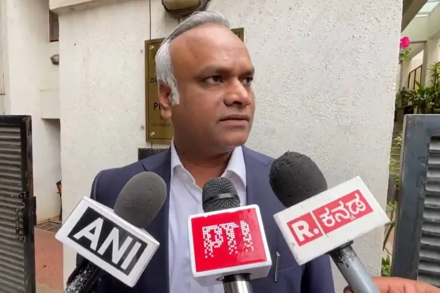 ‘ലാത്തിച്ചാർജ് ഉണ്ടാവുന്നതുവരെ നിരാഹാരം കിടക്കട്ടെ’;പ്രതിഷേധിച്ച ഉദ്യോഗാർഥികൾക്കെതിരേ കർണാടക മന്ത്രി