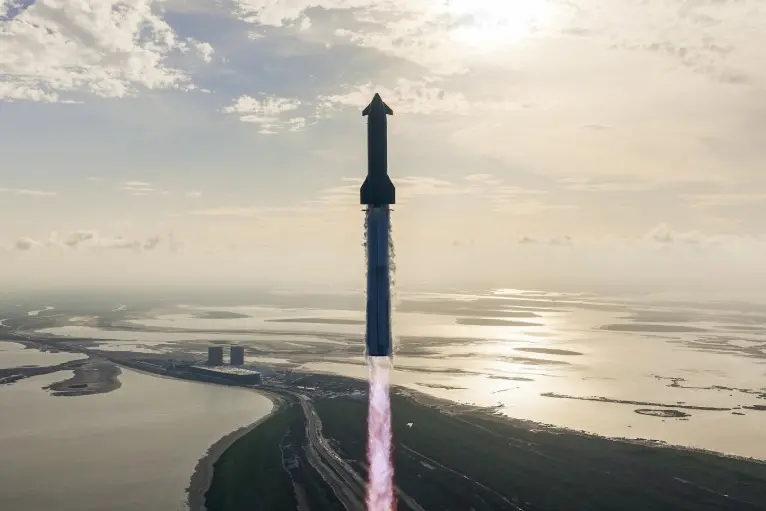 നിർണായക സ്റ്റാർഷിപ്പ് പരീക്ഷണത്തിന് SpaceX; റോക്കറ്റിന്റെ അപ്പർസ്റ്റേജ് ഭൂമിയിലിറക്കും