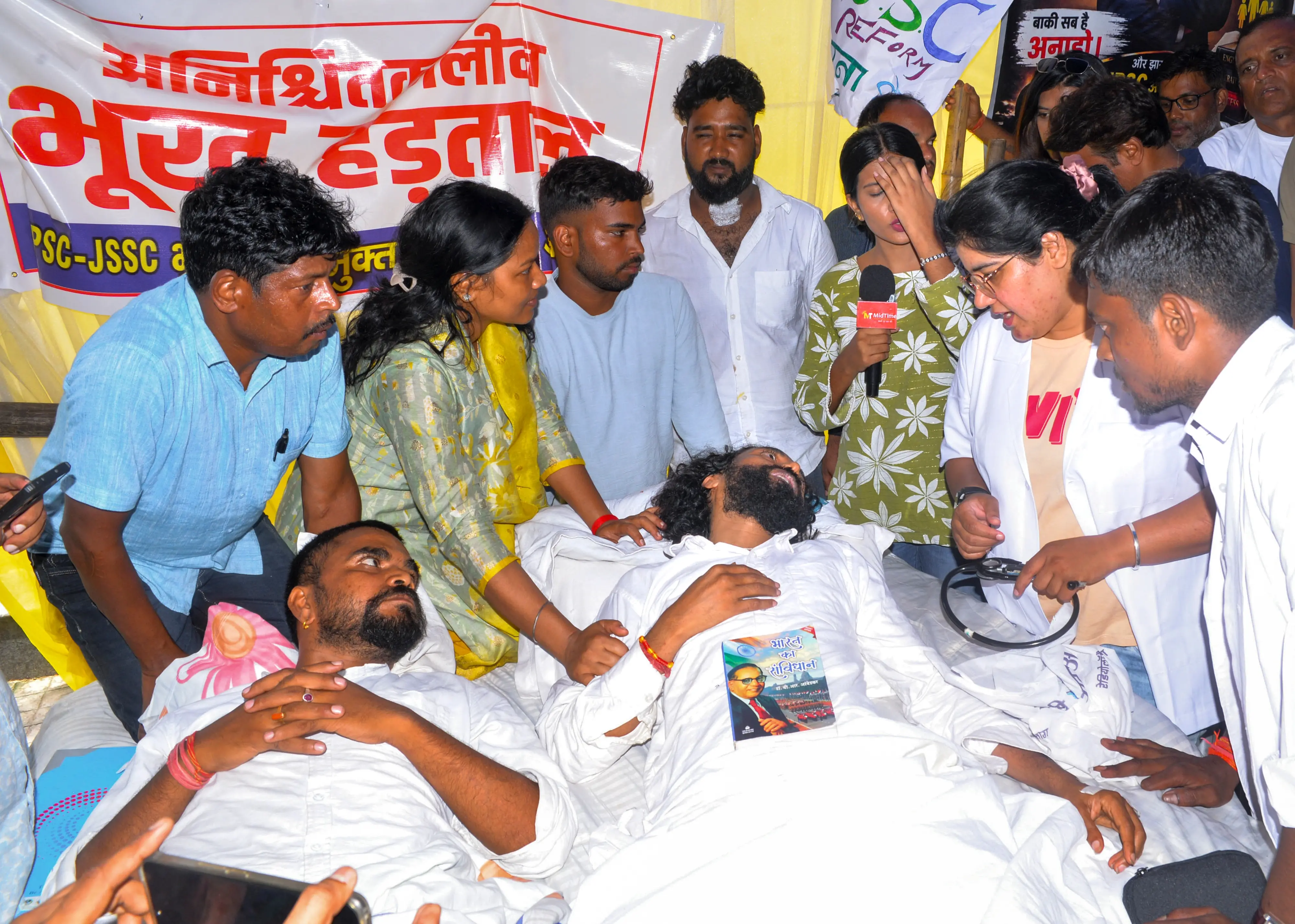 Jharkhand Loktantrik Krantikari Morcha member Devendra Nath Mahto during an indefinite hunger strike over the alleged irregularities in recruitment examinations, in Ranchi