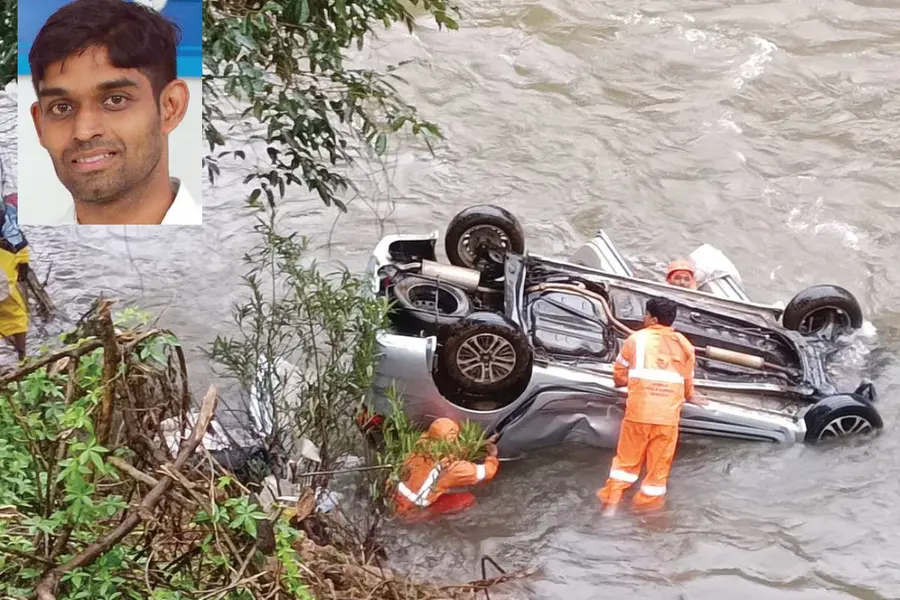 പുഴയിൽ കാർ മറിഞ്ഞ് യുവാവ് മരിച്ചു; പോറൽപോലും ഇല്ലാതെ രക്ഷപ്പെട്ട് 3വയസ്സുകാരൻ, അമ്മയുടെ നില ഗുരുതരം