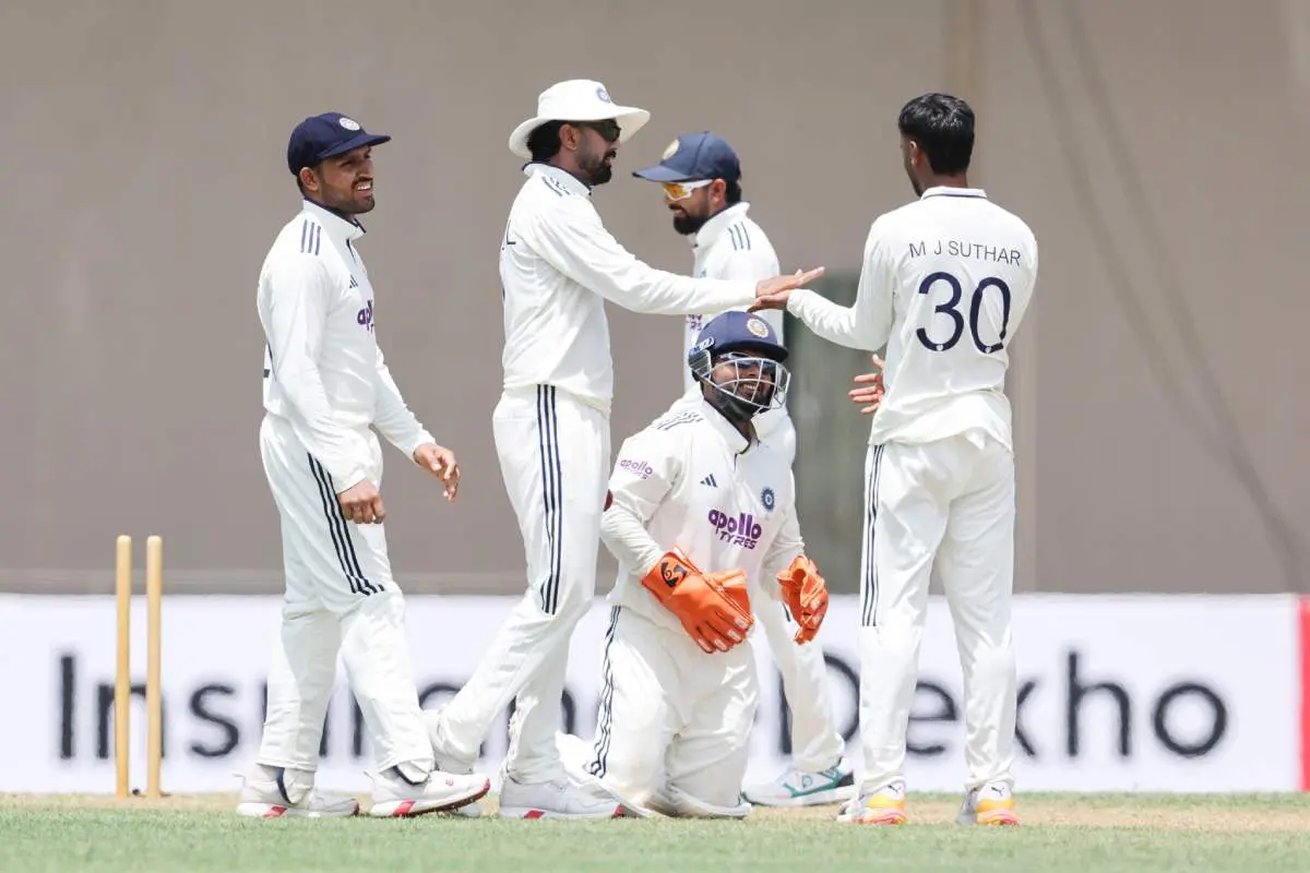 റണ്ഔട്ട് ആഘോഷിക്കുന്ന ഇന്ത്യന് താരങ്ങള് | Photo: BCCI
