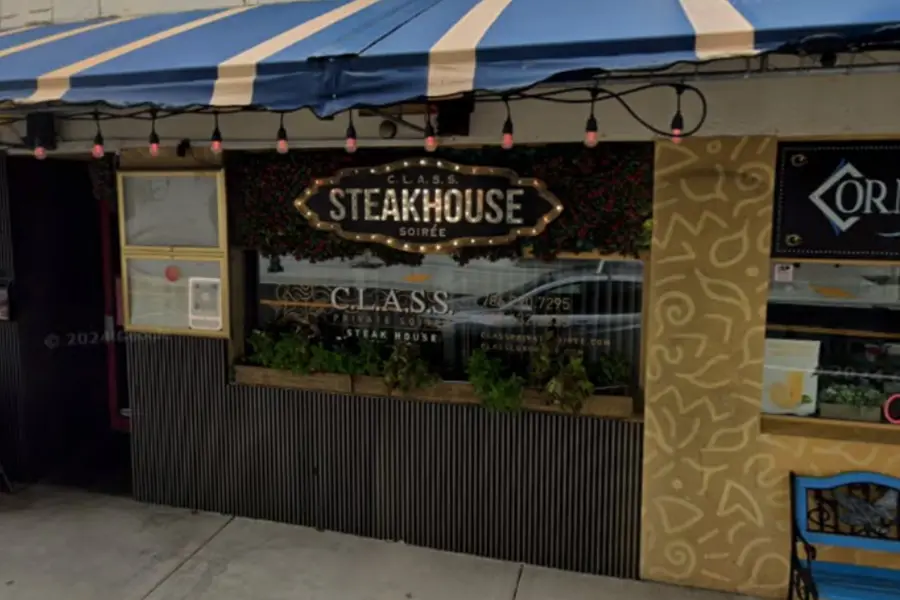 This restaurant lets you dine completely naked, and people are paying hundreds for it