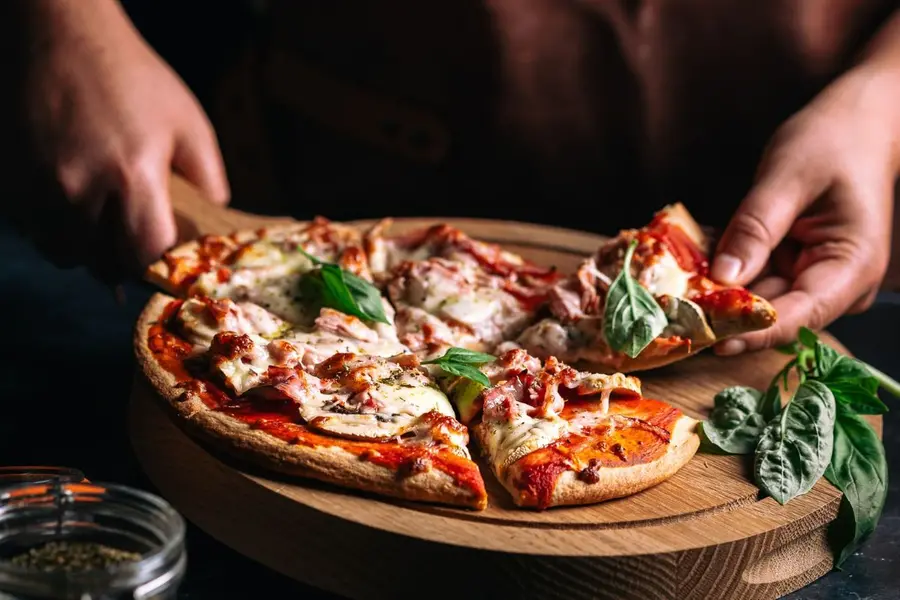 Shahi paneer, pizza, pasta and momos: Kanwar camps serve a feast without onion and garlic
