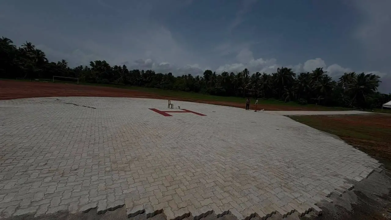 മാതാ അമൃതാനന്ദമയി മഠം നിർമ്മിച്ച ഹെലിപാഡ്