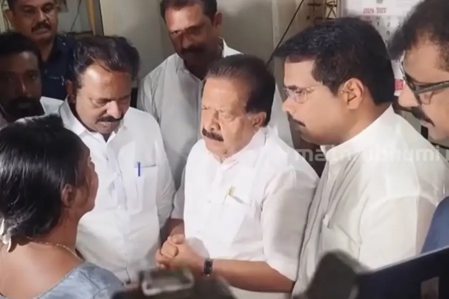 ‘വോട്ടുവാങ്ങി ജയിച്ചത് മറക്കരുത്’; 11-ാം നാൾ വീട്ടിലെത്തിയ മന്ത്രിമാരോട് കാണാതായ ജോണിന്റെ മകൾ