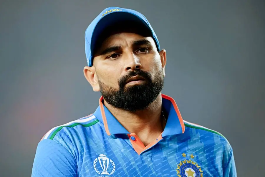 ‘യുവ്രാജ് കസേരയിൽ കയറി നിന്ന് സംസാരിക്കാൻ പറഞ്ഞു, ചിലപ്പോൾ ടീം തോറ്റാലും ധവാൻ ഉറക്കെ ചിരിക്കും’