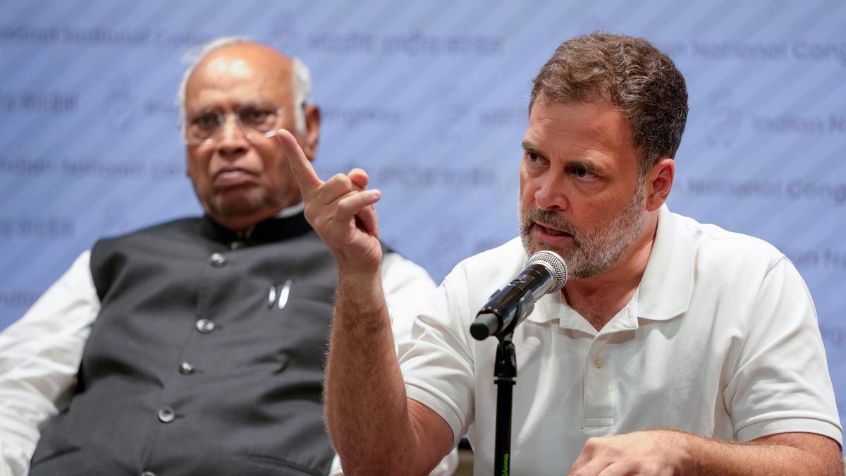 വിദ്യാർത്ഥി പ്രതിഷേധം: അമിത് ഷാ മറുപടി നൽകണമെന്ന് പ്രതിപക്ഷം