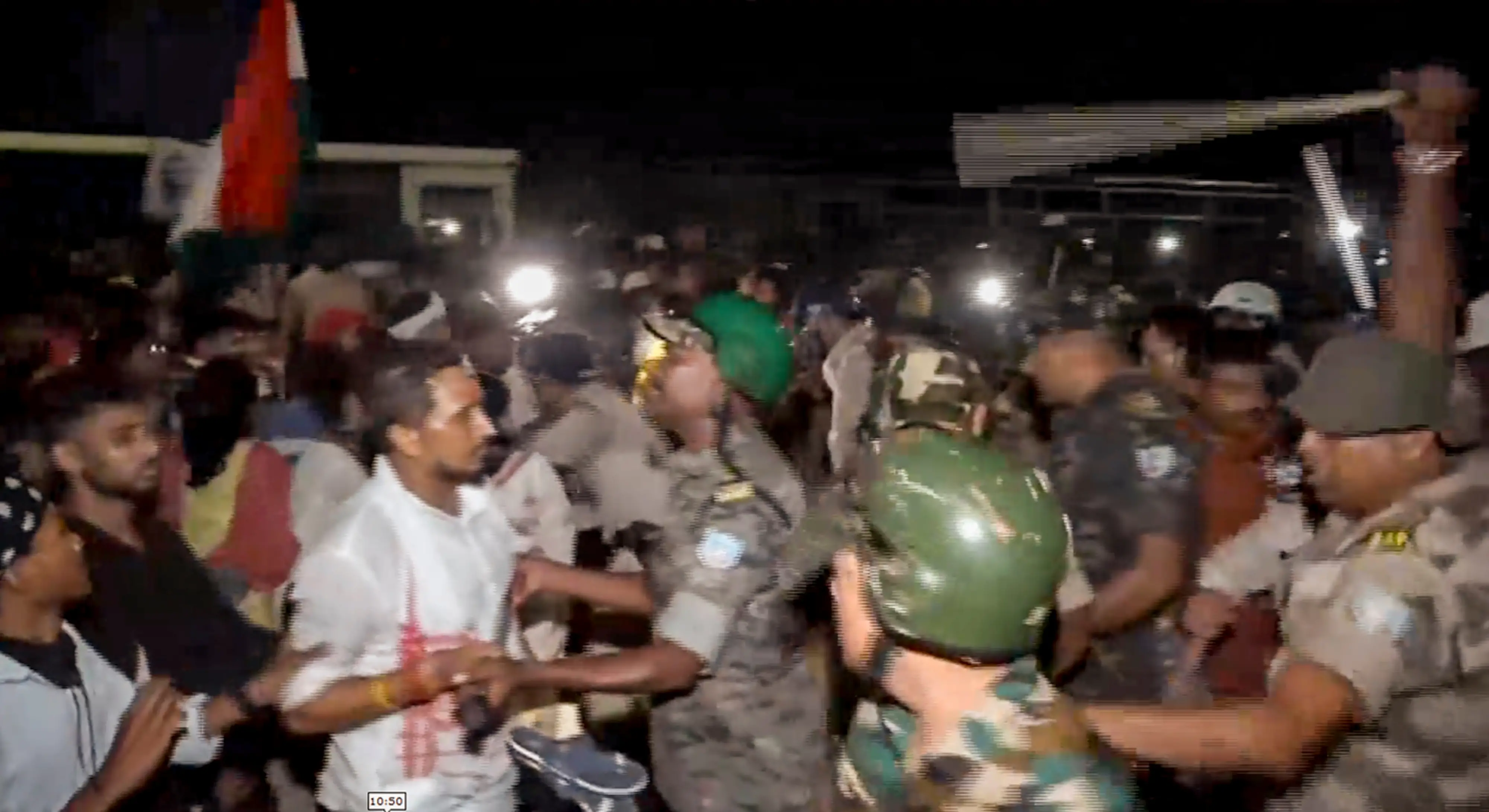 Security personnel disperse student protesters during a lathi-charge outside the Jharkhand Legislative Assembly's Gate No. 1 during the 'Vidhan Sabha Gherao' march over recruitment examination irregularities, in Ranchi.| Photo: PTI