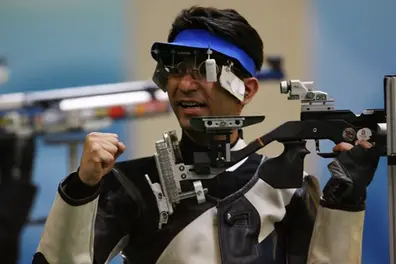 5 minutes to disaster: The loose rifle sight behind Abhinav Bindra’s golden 10.8 shot