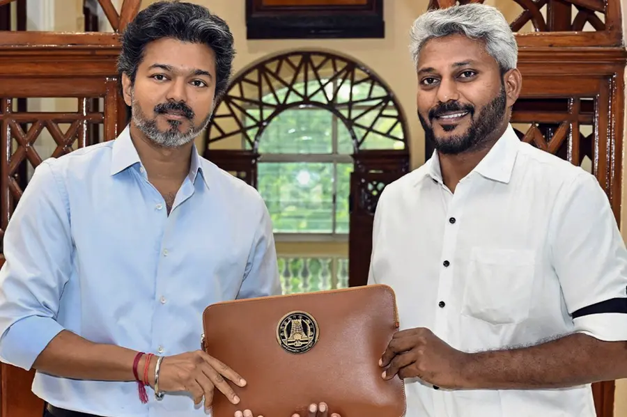 ബജറ്റ് പ്രസംഗത്തിനിടെ തമിഴിൽ വ്യാകരണപ്പിഴവുകളും ഇംഗ്ലീഷും; തമിഴ്നാട്ടിൽ ധനമന്ത്രിക്കെതിരെ പ്രതിഷേധം
