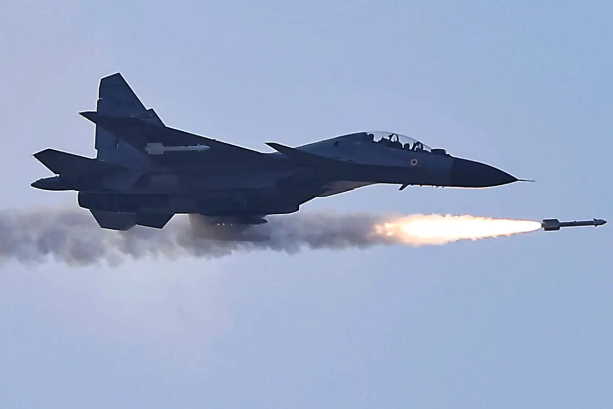 Indian Air Force's Sukhoi Su-30MKI during a demonstration as part of Exercise 'Vayu Shakti', near the India-Pakistan border, in Jaisalmer district, Rajasthan | File Photo: PTI