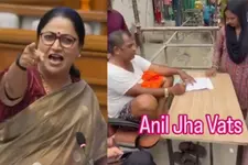 ‘പൊതുവിടത്തിൽ, സ്ത്രീകൾക്കുമുന്നിൽ ഇങ്ങനെയിരിക്കാൻ നാണമില്ലേ’; എഎപി എംഎൽഎയെ വിമർശിച്ച് രേഖ ഗുപ്ത