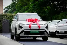ഒരു കമ്പനി മാത്രം സ്വന്തമാക്കിയത് 100 എണ്ണം; കോർപറേറ്റ് ഫ്ളീറ്റിൽ തിളങ്ങി കിയ കാരൻസ് ക്ലാവിസ് EV