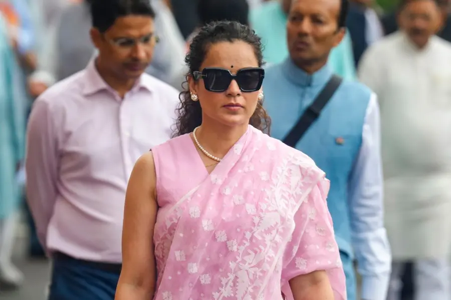 KANGANA.jpg