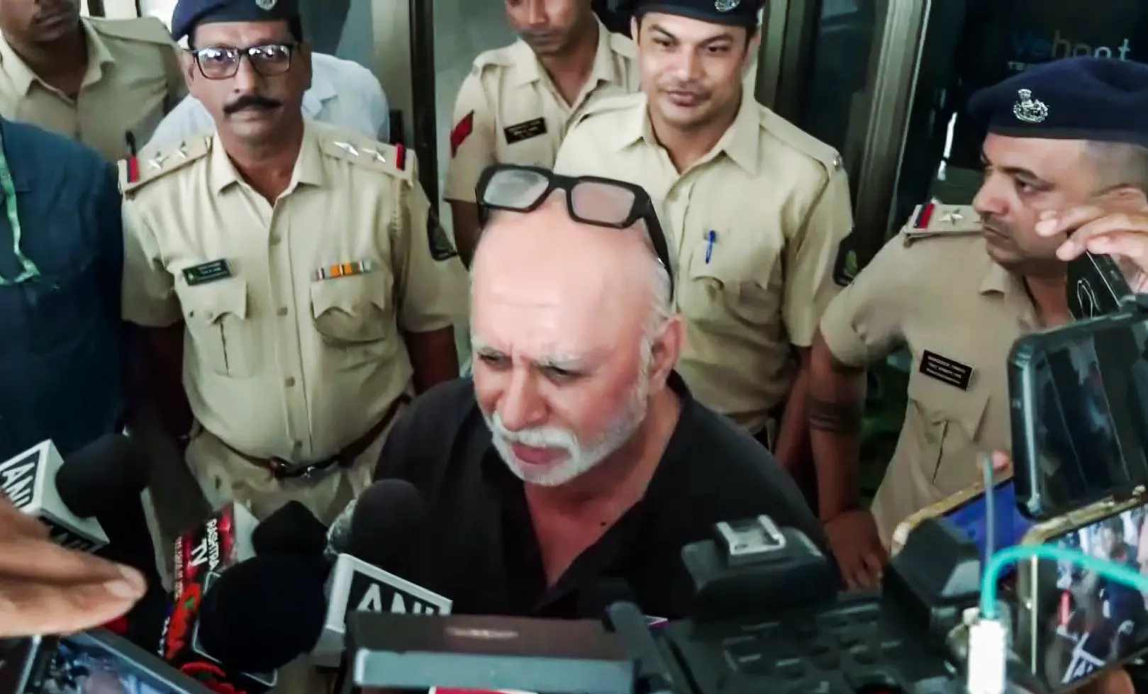 Tehelka magazine Founder Tarun Tejpal speaks to the media after being convicted in 2013 sexual assault case.| Photo: PTI