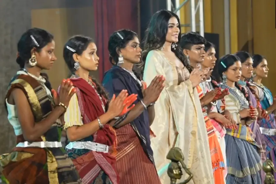 Former women Naxals from Bastar walk the ramp in handloom sarees | WATCH