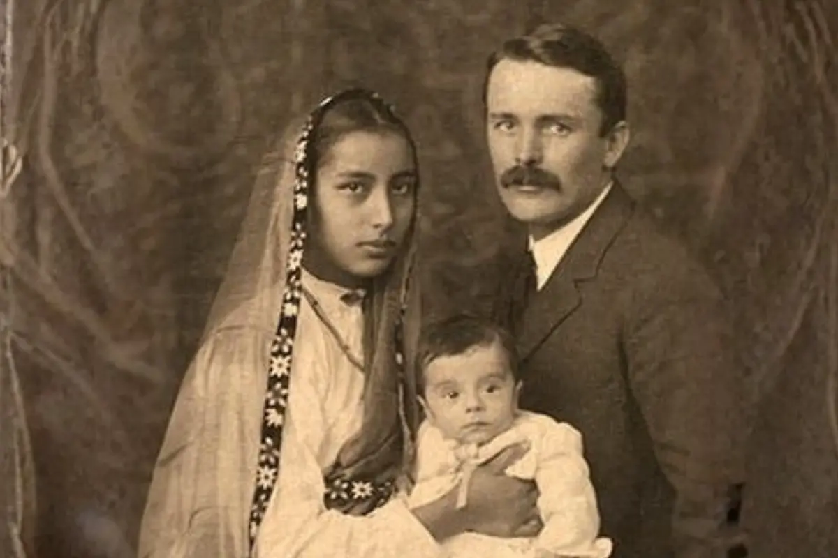 Satyanand Stokes with his family