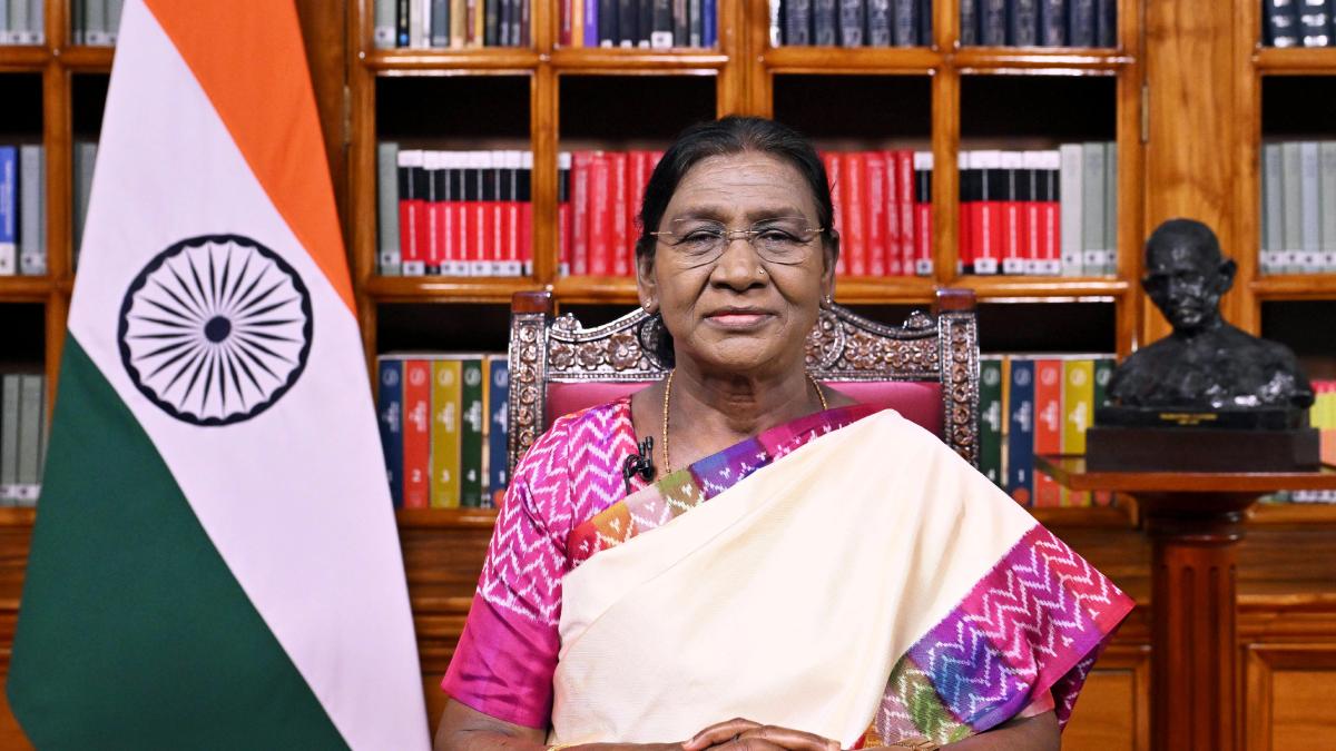യുവാക്കൾ രാജ്യത്തിന്റെ സ്വത്ത്; പരീക്ഷാ പരിഷ്കരണം ഉറപ്പാക്കുമെന്ന് രാഷ്ട്രപതി