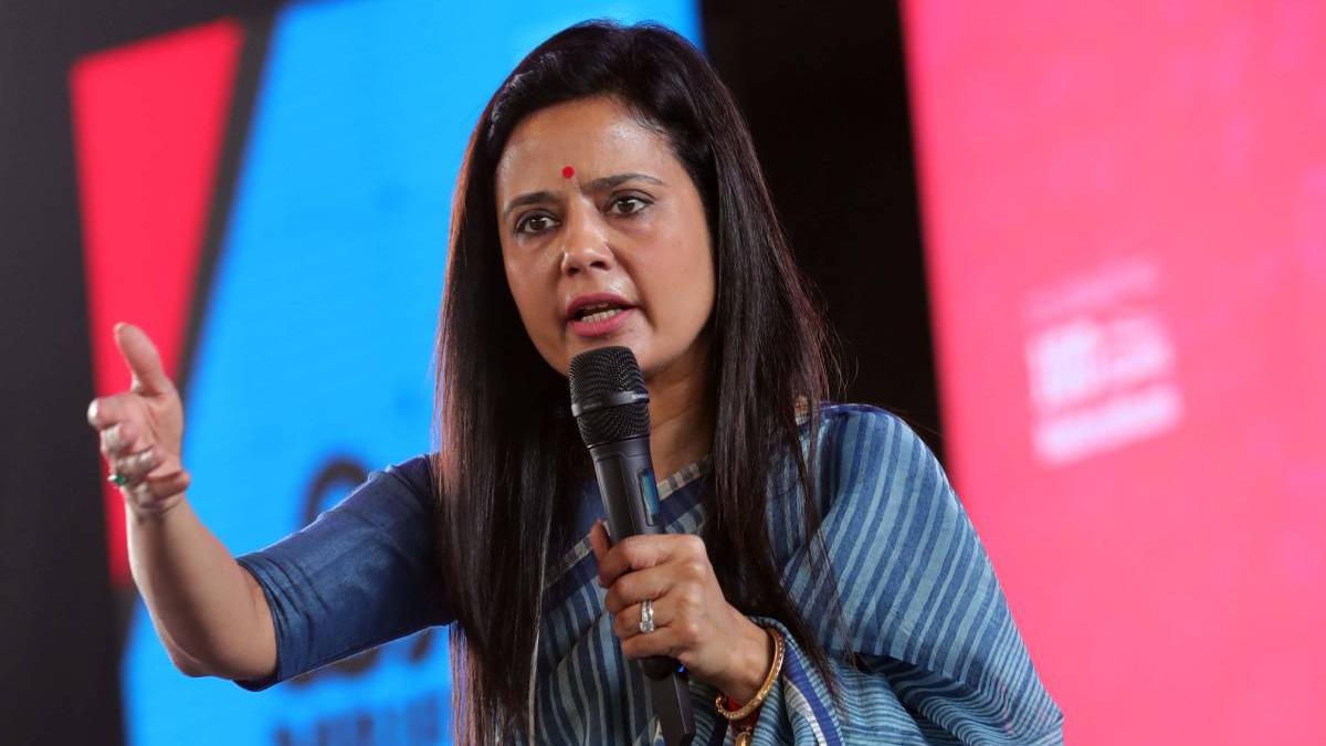 മഹുവ മൊയ്ത്രയെ ഗസ്റ്റ് ഹൗസിൽ നിന്ന് പുറത്താക്കാൻ ശ്രമം