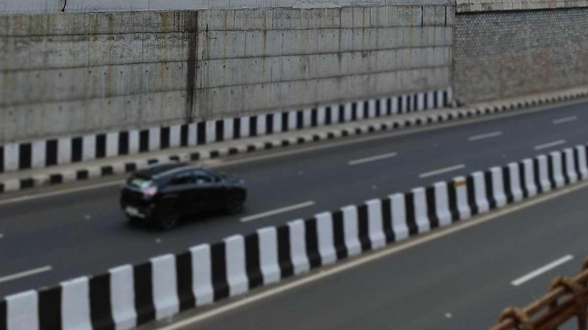 ദേശീയപാതയോര നിർമാണ ദൂരപരിധി പുതുക്കി; കേരളത്തിന് തിരിച്ചടി