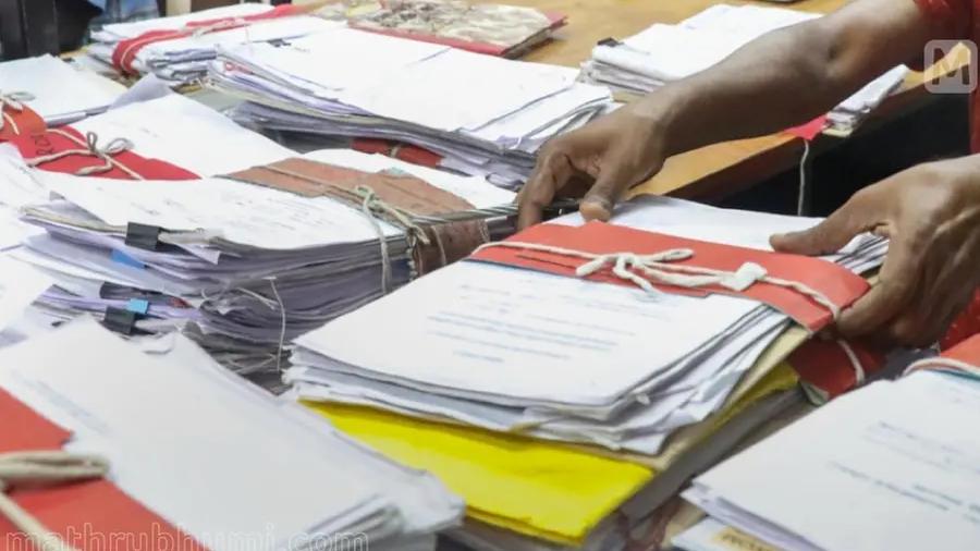 കേരള സർക്കാരിന്റെ 10,000 രൂപ വെള്ളപ്പൊക്ക സഹായം ആർക്കും ലഭിച്ചില്ല