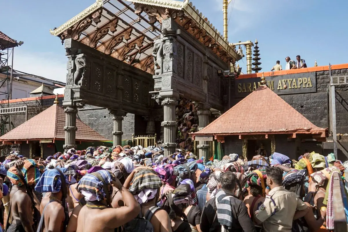 People wait in queues to offer prayers at the Sabarimala temple, in Pathanamthitta district, Kerala, Monday, Jan. 5, 2026 (Photo: PTI)
