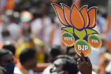 റീൽസിലും ഇൻസ്റ്റഗ്രാമിലും സജീവമാകും,യുവാക്കളുമായി നിരന്തരം സംവാദം; ജെൻസികളെ പിടിക്കാൻ നയം മാറ്റി BJP