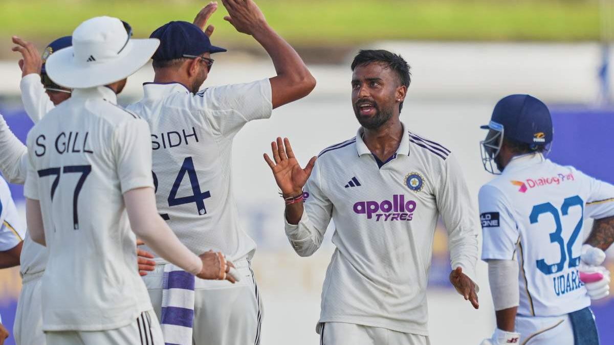 ലങ്കയ്ക്ക് 372 റൺസ് വിജയലക്ഷ്യം; നാല് വിക്കറ്റ് നഷ്ടം