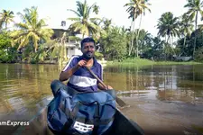 ഇനി വീട്ടുപടിക്കൽ പാഴ്സലുമായി ‘വള്ളം എക്സ്പ്രസ്’; വെള്ളത്താൽ ചുറ്റപ്പെട്ട ഇടങ്ങളിൽ DTDC-യുടെ പദ്ധതി