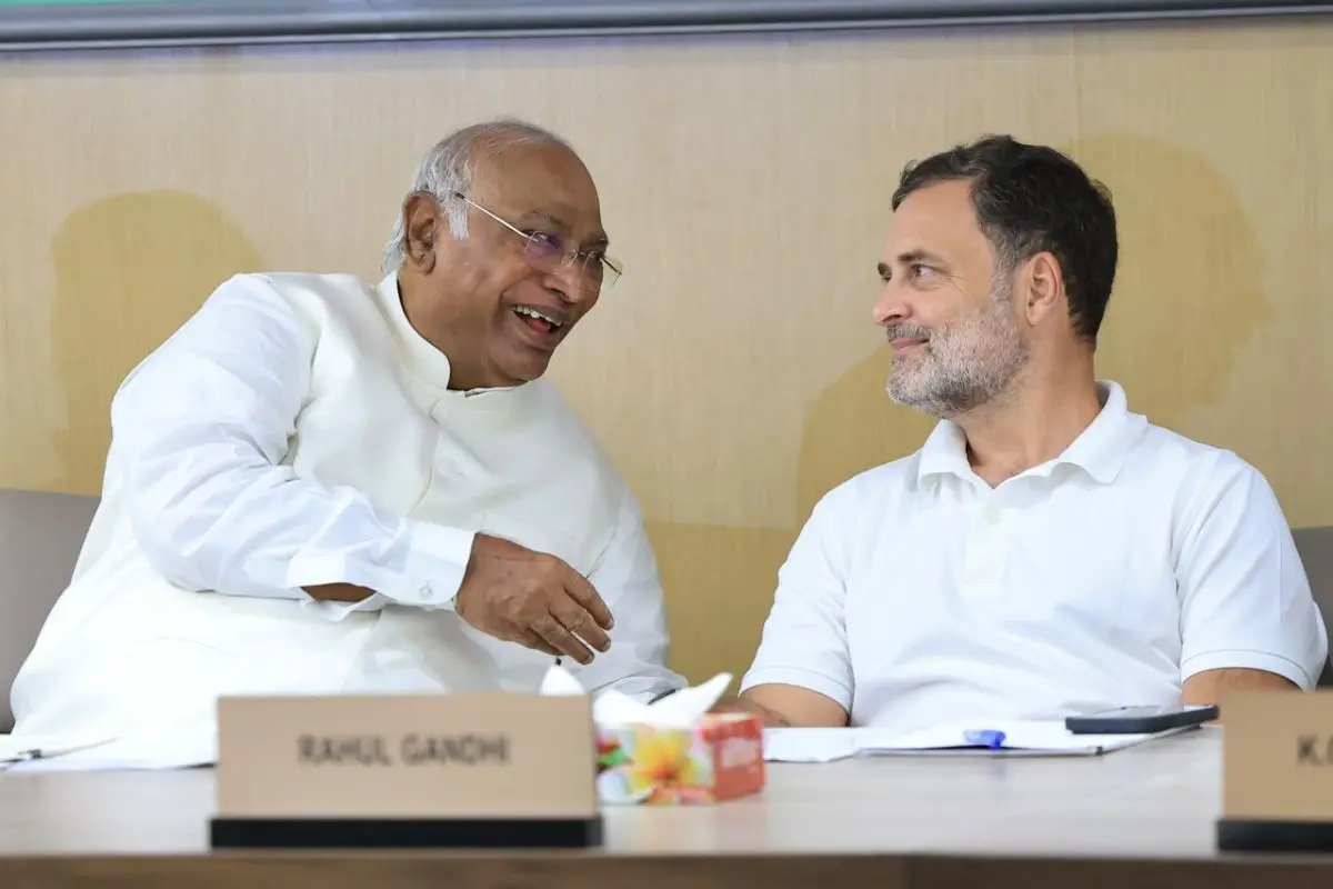 Congress leaders Rahul Gandhi and Mallikarjun Kharge at the Congress Working Committee (CWC) meeting.