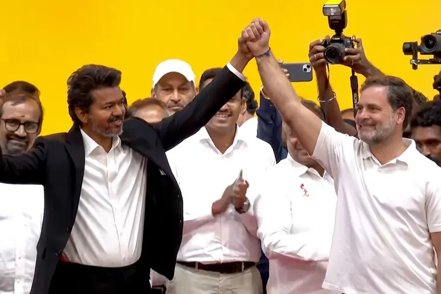 vijay-swearing-in