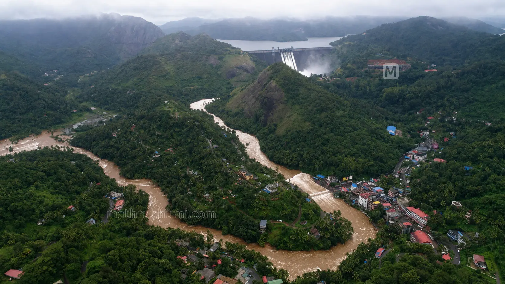 When the Idukki Dam was opened during the 2018 floods (File photo)