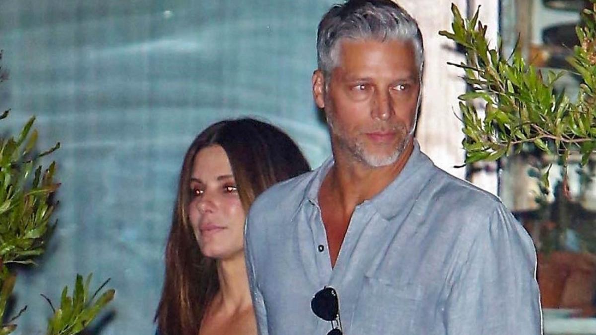 Sandra Bullock Opens Up About Traumatic Loss Of Partner Bryan Randall sandra-bullock-opens-up-about-traumatic-loss-of-partner-bryan-randall