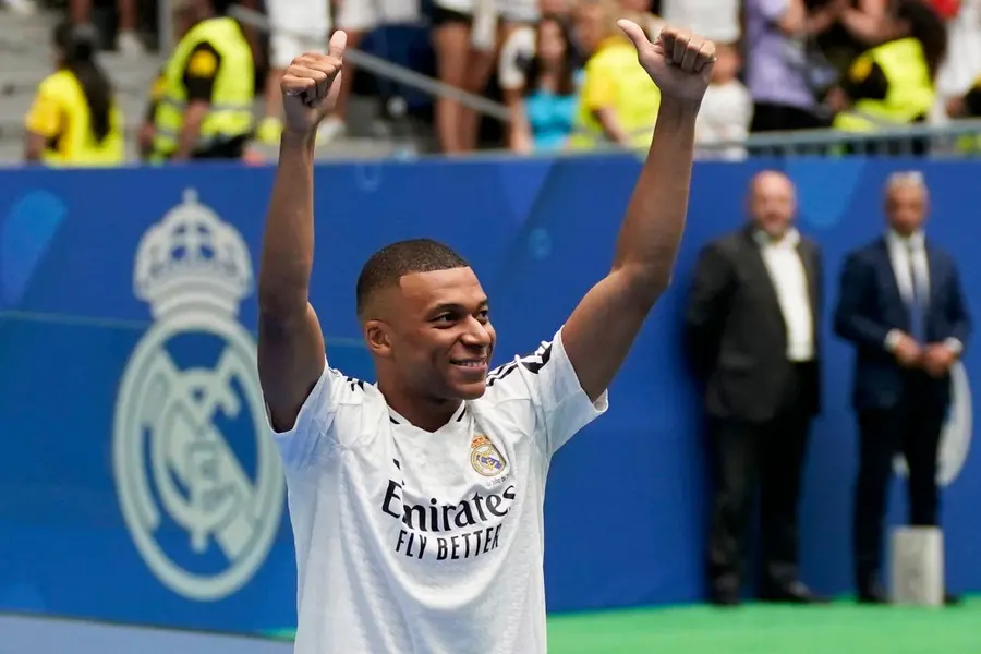 'It is harder to find perfect role for all three': Mourinho on fitting Bellingham, Mbappé & Vinícius