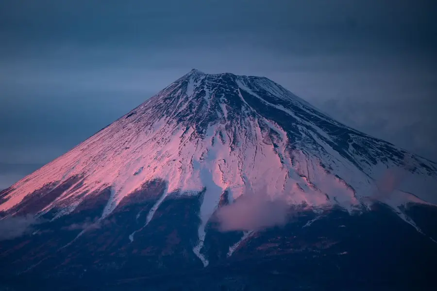 ‘Wait here...’ 7-year-old left alone at 2,490 metres on Mount Fuji by father during hike