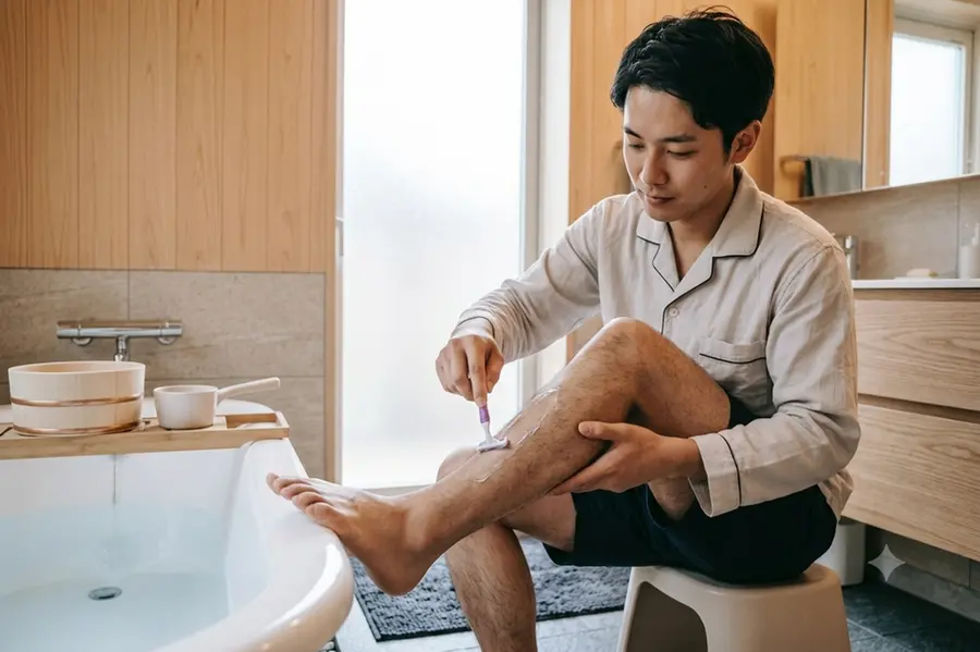 Japan's 'Sunehara' Trend: Men Rush to Salons Over Leg Hair Backlash