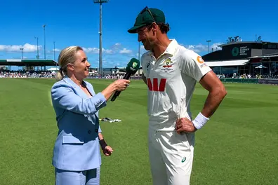 Mitchell Starc destroys Bangladesh, then gets a dinner bill reminder from wife Alyssa Healy