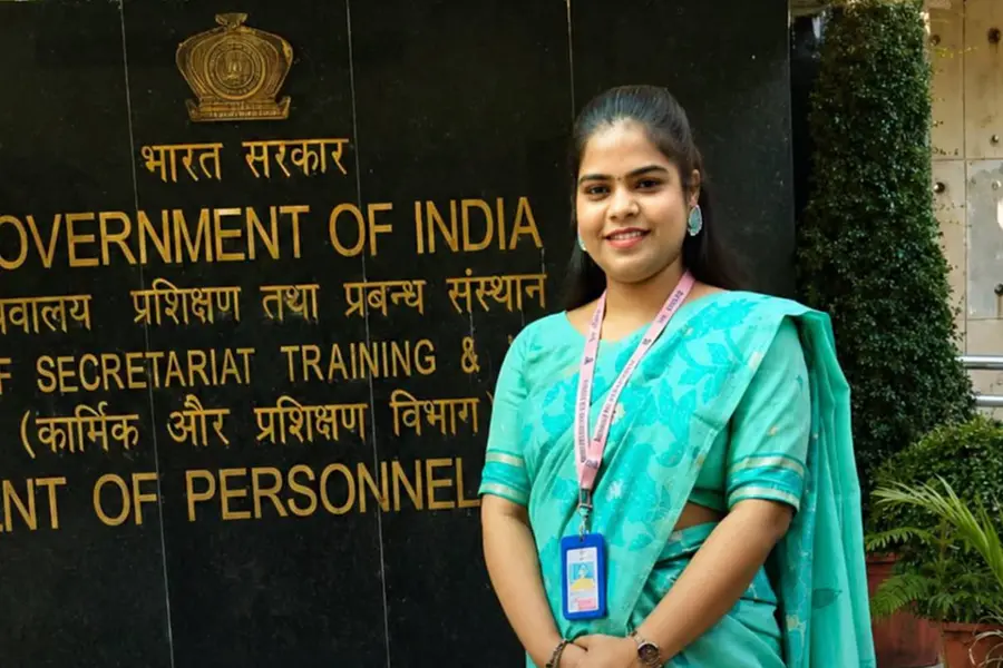 പ്രതിരോധമന്ത്രാലയത്തിലെ ഗർഭിണിയായ ഉദ്യോഗസ്ഥ തൂങ്ങി മരിച്ച നിലയിൽ; ആരോപണവുമായി കുടുംബം