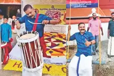 സ്റ്റേഷനുമുന്നിൽ പ്രതികളുടെ ഓണാഘോഷം; മ്യൂസിയം സ്റ്റേഷനിലെ 6 പൊലീസുകാർക്ക് സ്ഥലംമാറ്റം