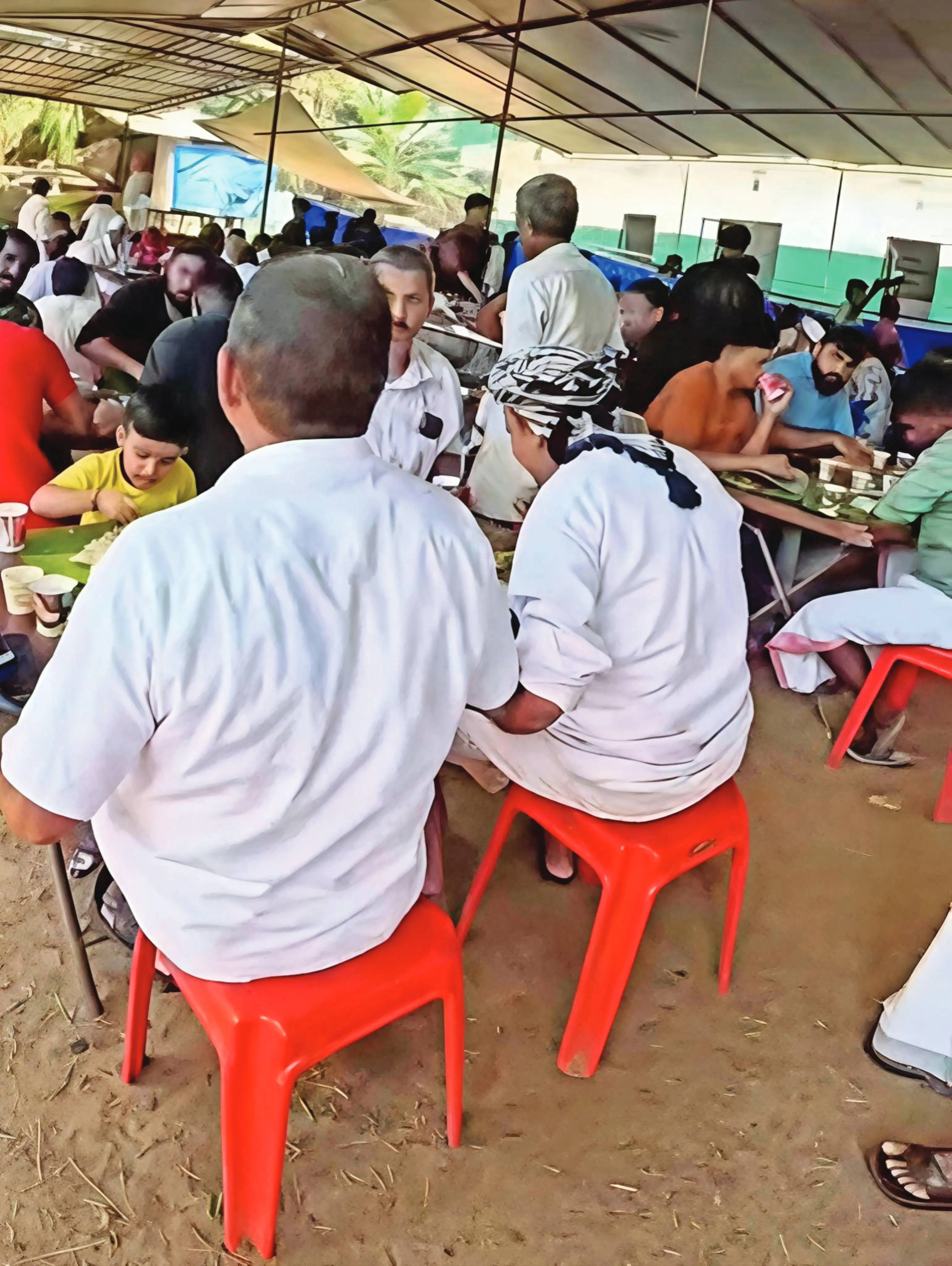 മമ്പാട്ടുമൂലയിലെ ഓണസദ്യയിൽനിന്ന്