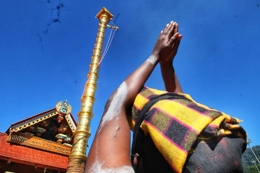 Transgender woman stopped from Sabarimala darshan; Kerala HC seeks govt, TDB response
