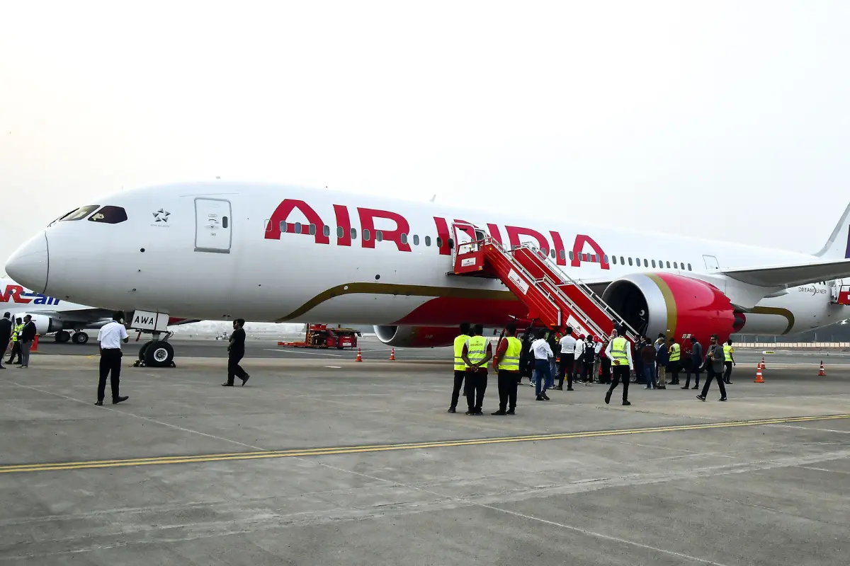 Air India's first bespoke Boeing 787-9 Dreamliner (VT-AWA) | Photo: PTI